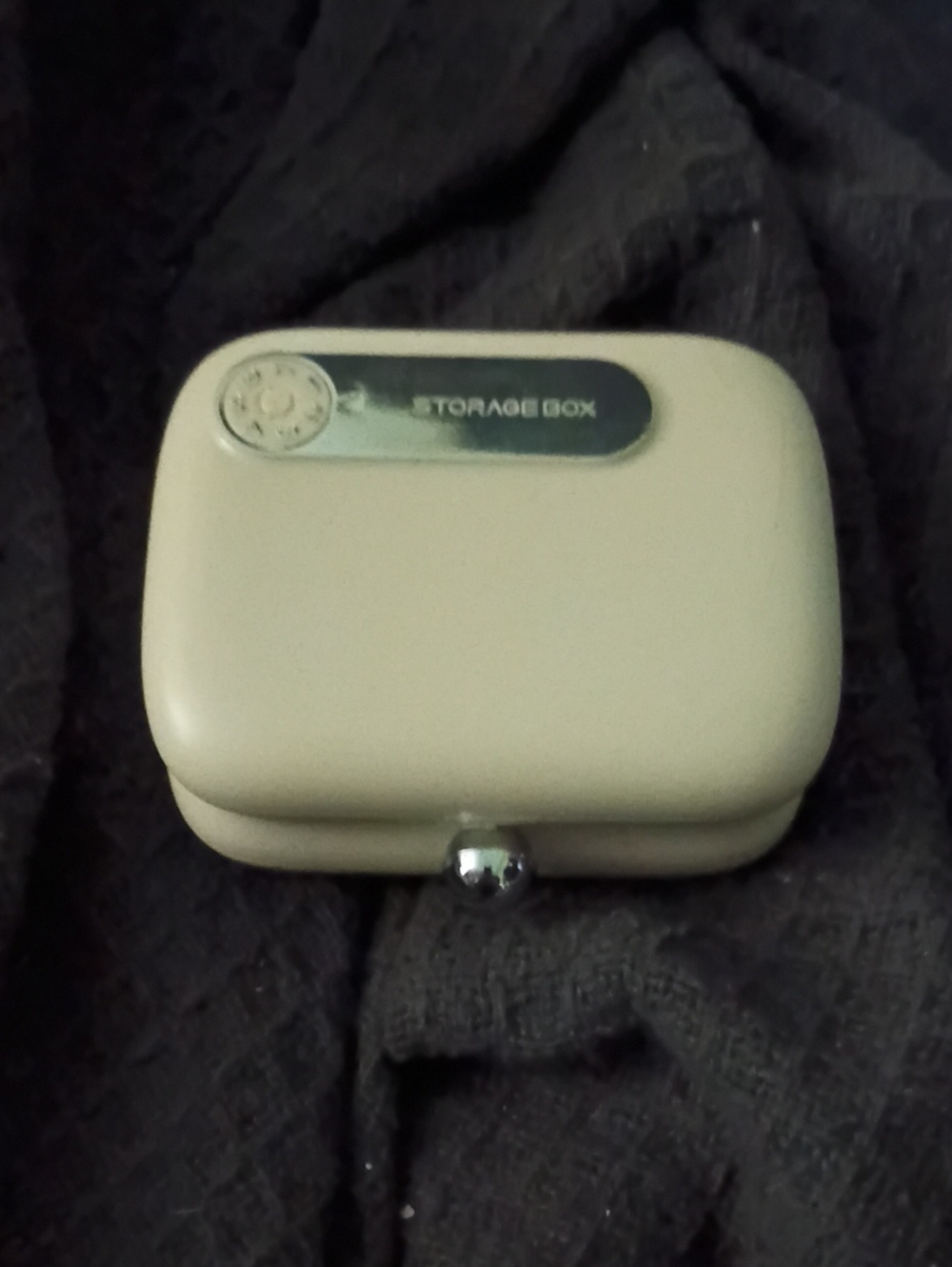Compact Cream Storage Box